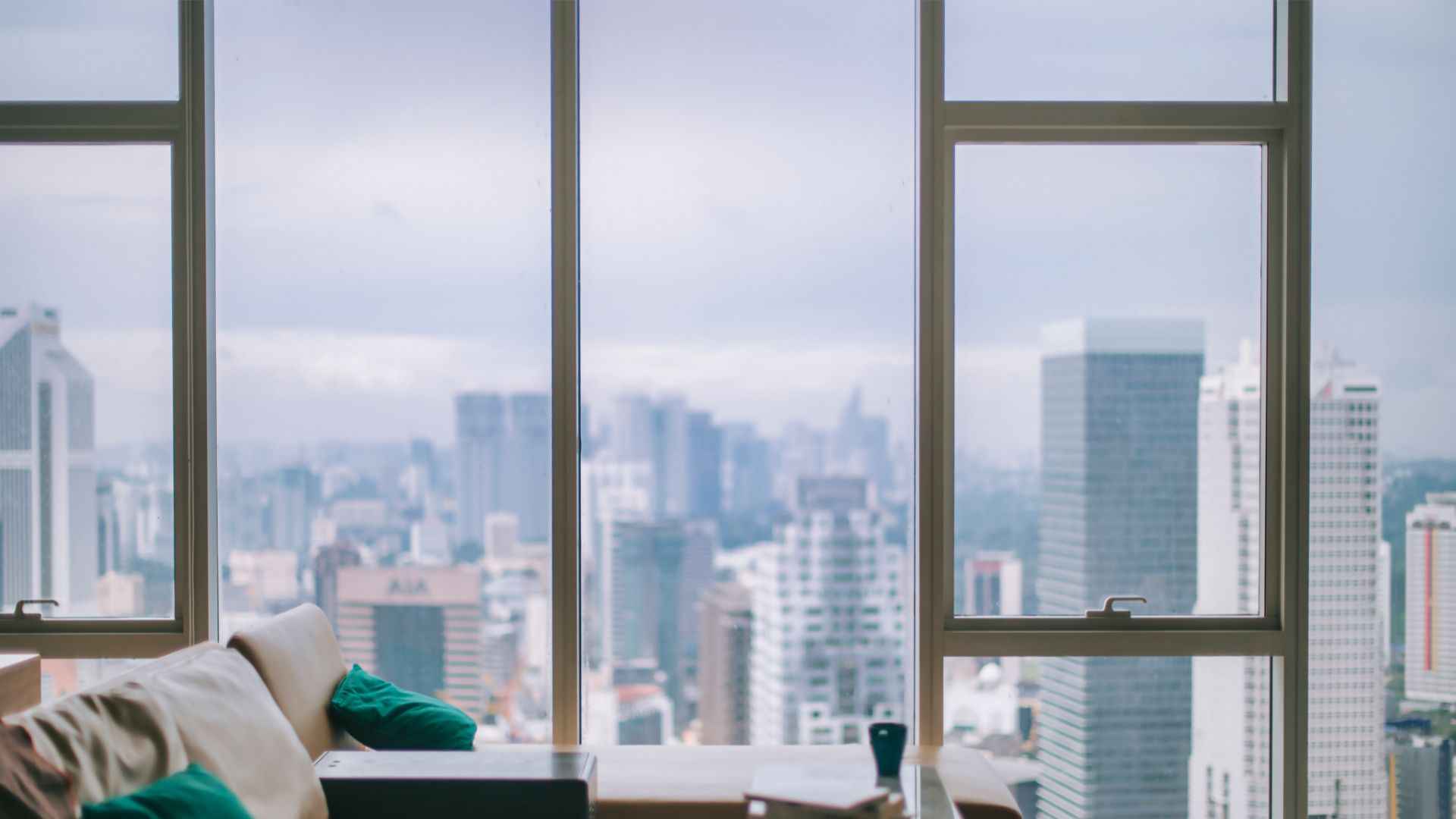 Features and advantages and disadvantages of sliding windows BAYDEE